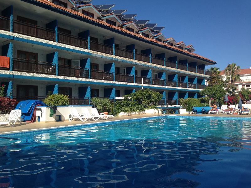 Pez Azul Aparthotel