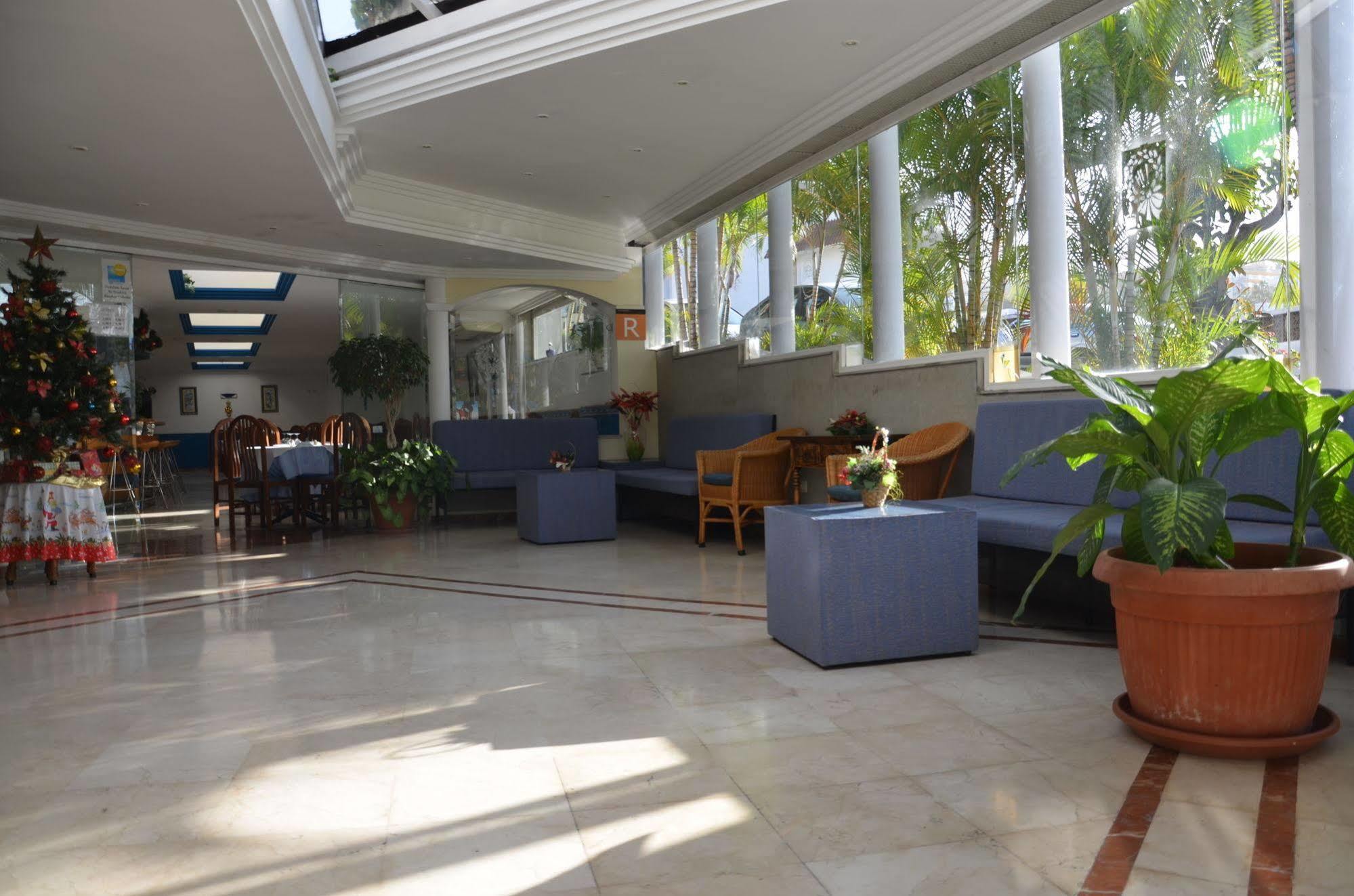 Pez Azul Aparthotel 3*